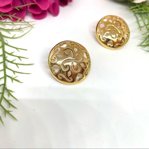 VINTAGE⚜️ORNATE Design Golden Round Earrings - Picture 5 of 7